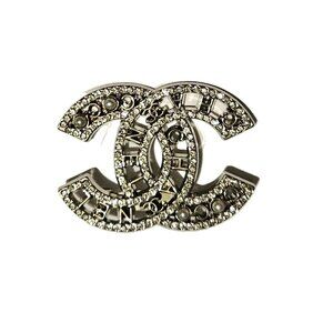 CHANEL Coco CC Silver Pearl Brooch OS